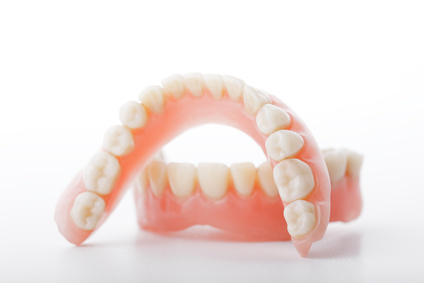Reinigung der Dritten Zähne - dr le Coutre